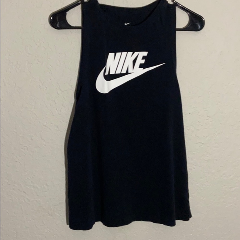 NIKE TEE